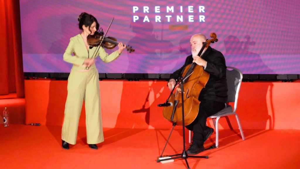 carmen victoria violinista para eventos corporatvos